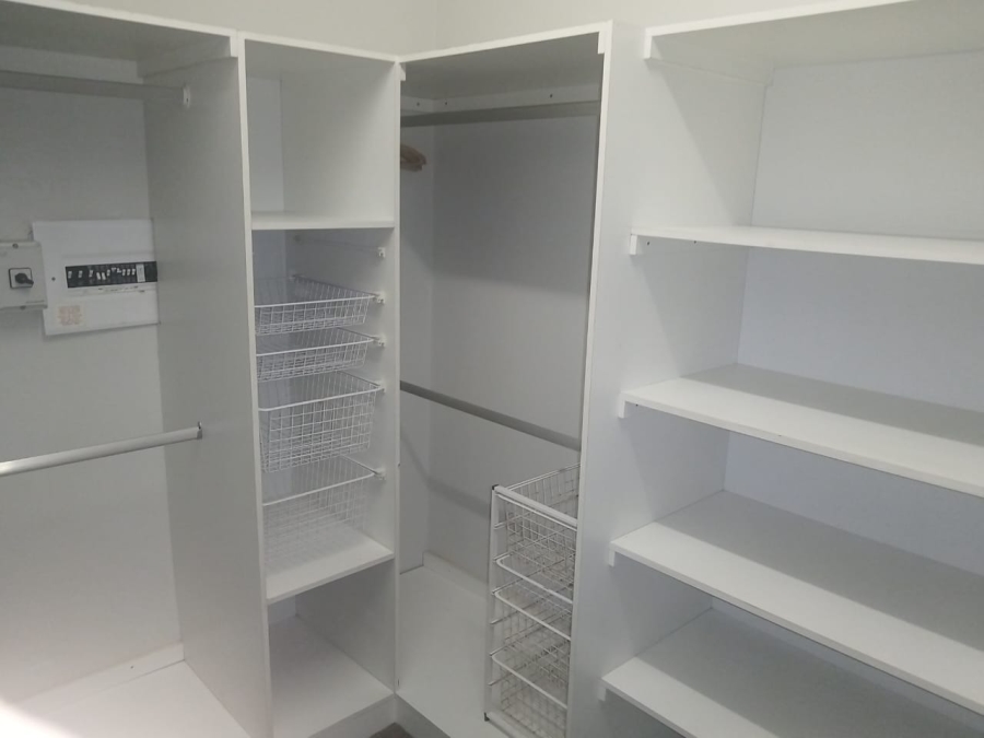 To Let 3 Bedroom Property for Rent in Hillsboro Free State